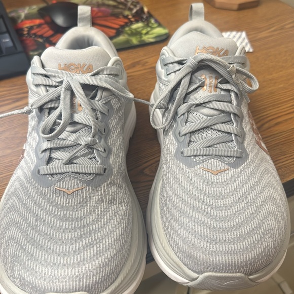 Bondi 8 Road-Running Shoes - Women's size 8.5w - Picture 3 of 6